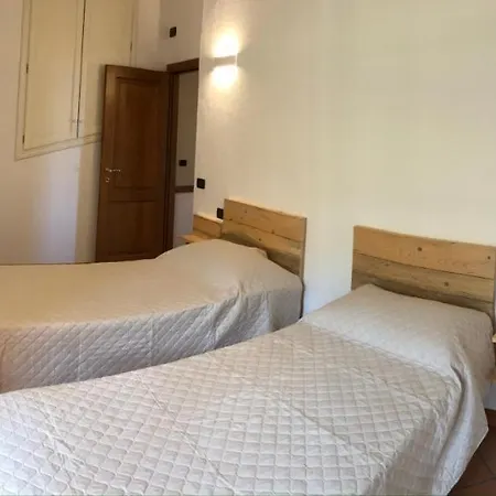 Villa Marciana Marina 펜션